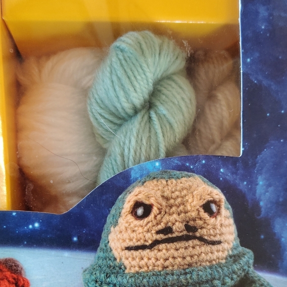 Star Wars Crochet Kit - Yoda & Stormtrooper - Picture 3 of 12